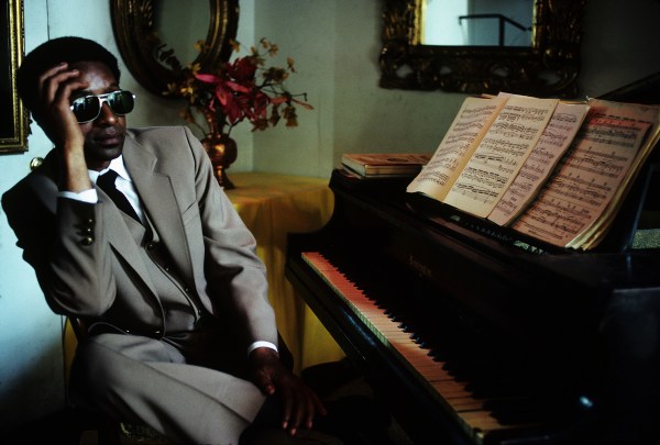 James Booker, posiblemente el pianista con mejor técnica de Nueva Orleans. Foto: Henry Horenstein James Booker, posiblemente el pianista con mejor técnica de Nueva Orleans. Foto: Henry Horenstein