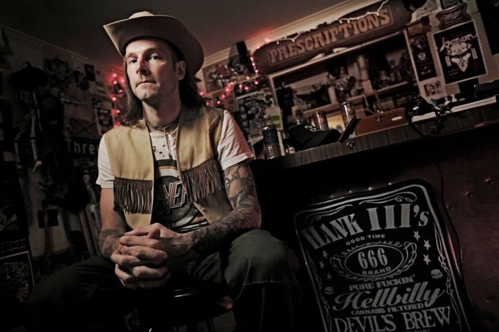 Hank III, el nieto de Hank Williams.