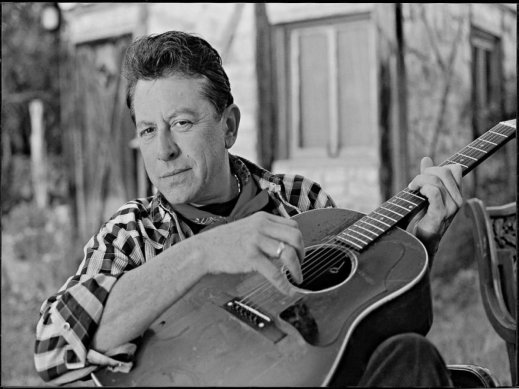 El texano Joe Ely, un pionero en el arte de mezclar country con flamenco