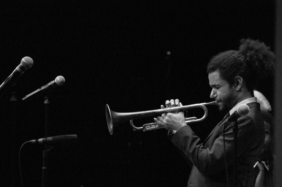 El brillante trompetista Ashlin Parker